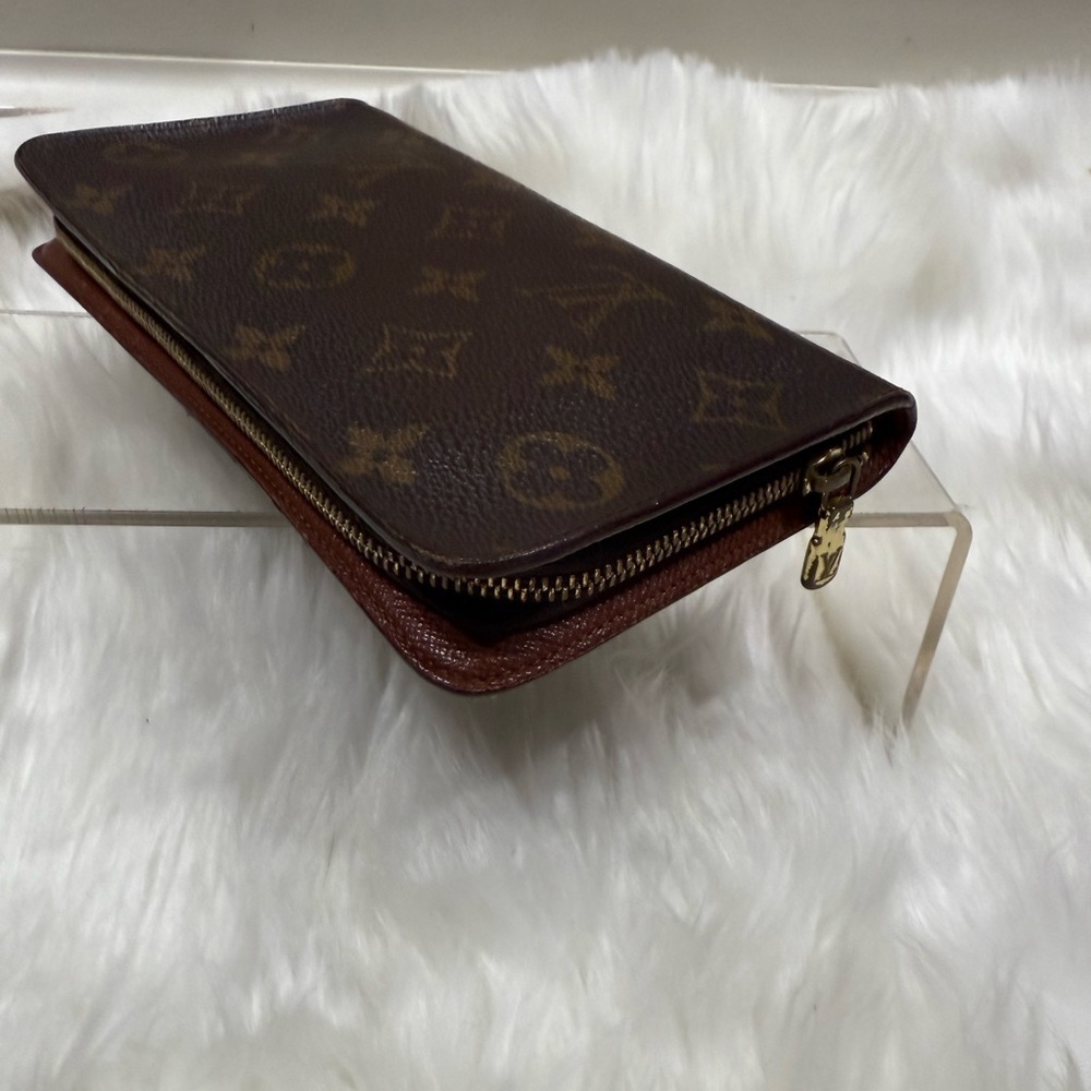 Vintage Louis Vuitton Monogram Portomone Zipper Round Long Wallet
